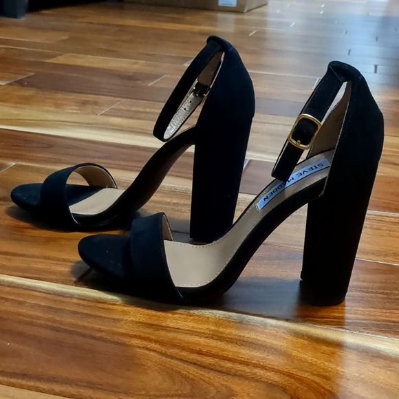 Steve Madden size 6 heels. Black. Worn once. Excellent condition. - Picture 2 of 5